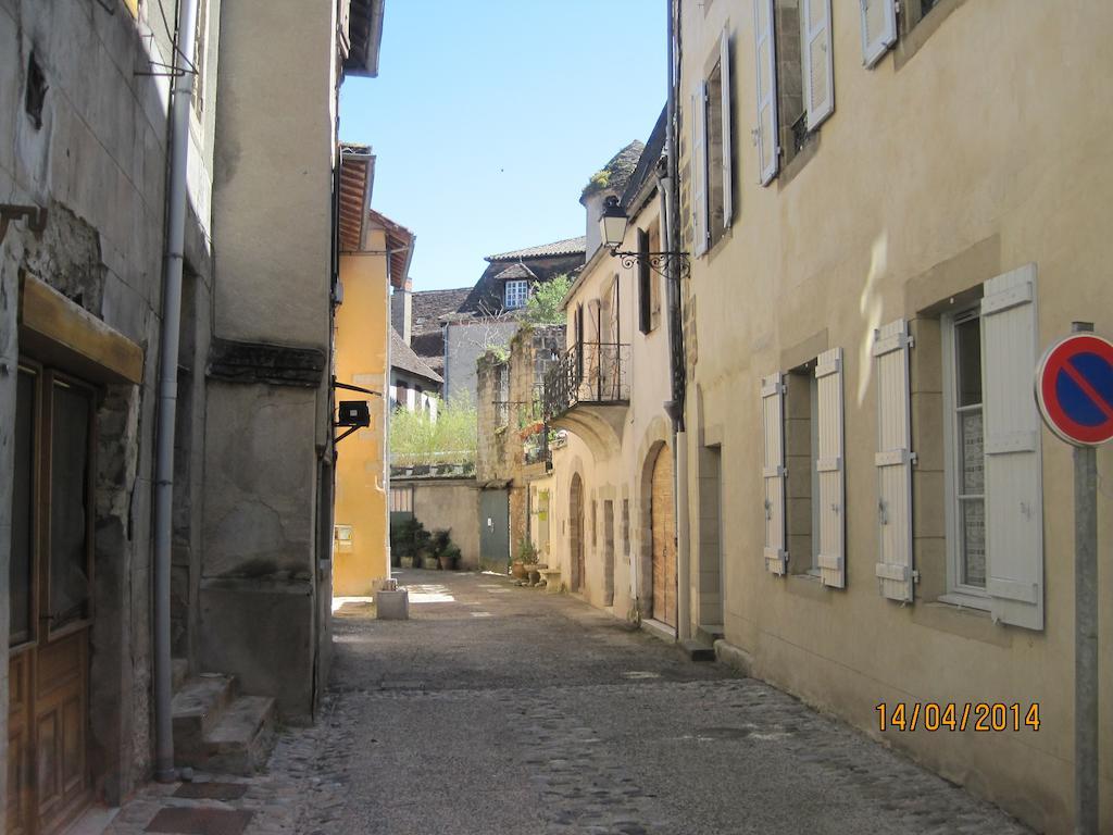 Hotel Le Commerce Neuville  Exterior foto